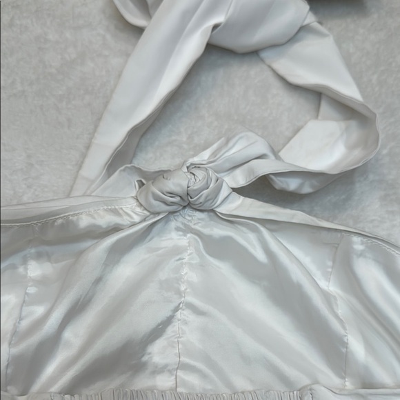 Pants Store White Ruched Tie Front Crop Top - Picture 8 of 11